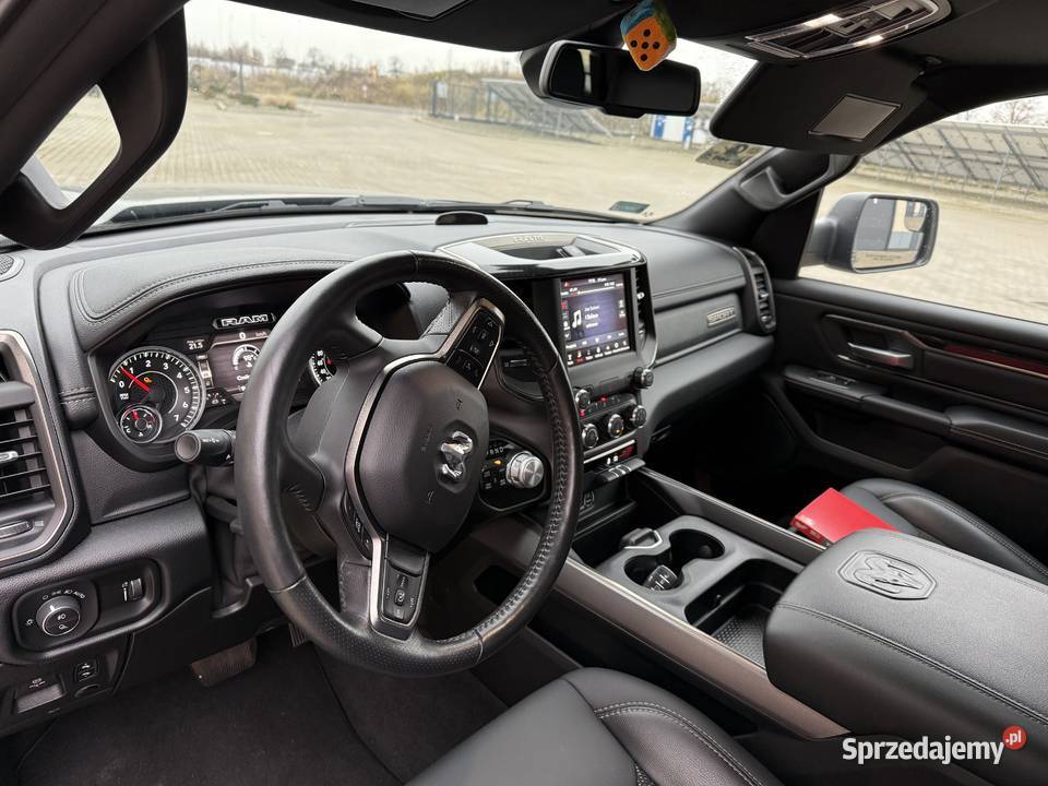 Dodge Ram 1500 Sport 2020 18500 bezwypadkowy Rok produkcji 2020