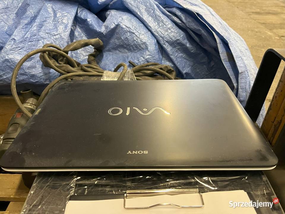 Syndyk sprzeda laptopy Sony Lenovo Dell Toshiba Turek