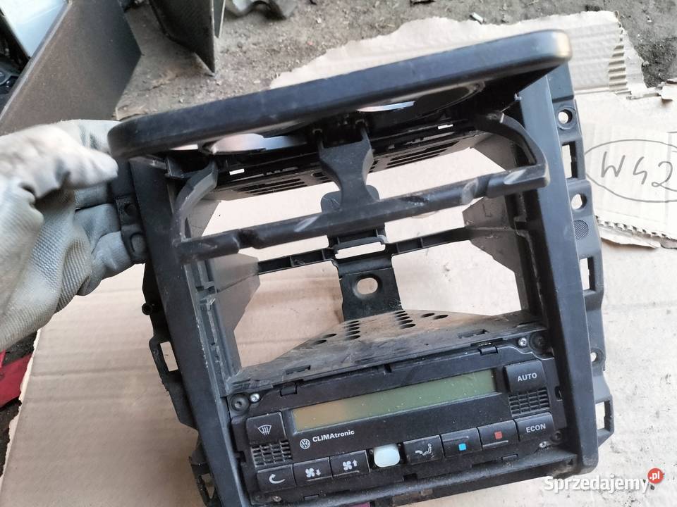 GOLF 4 MK4 RAMKA RADIA PANEL NAWIEWU