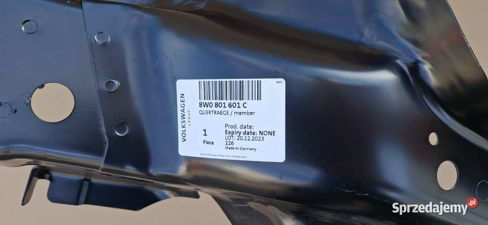 AUDI A4 B9 A5 F5 STELAŻ WZMOCNIENIE PASA TYLNEGO Pasy przednie i tylne Bieleń