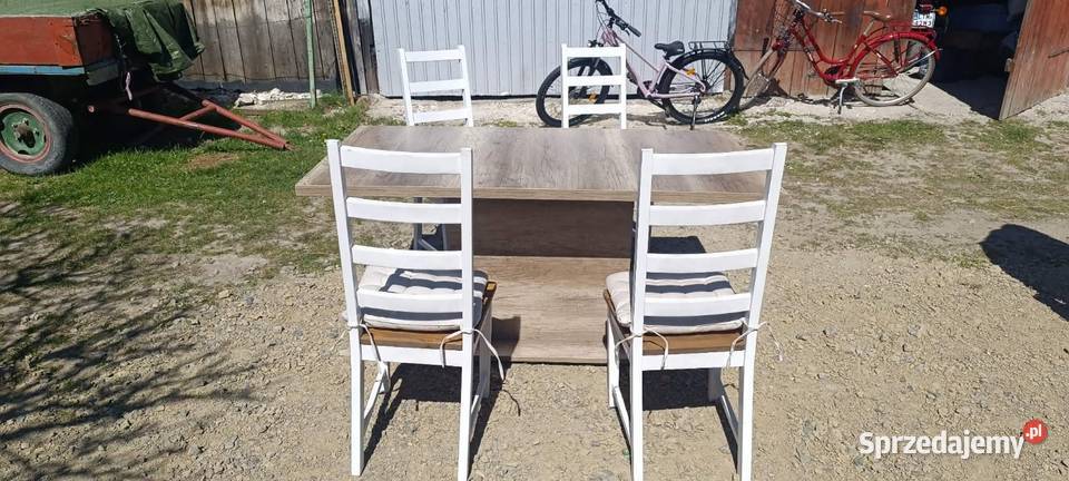 Stół 160x90 z 4 krzesłami poduszki Szwajcaria 160cm Komplety mebli Ulów sprzedam