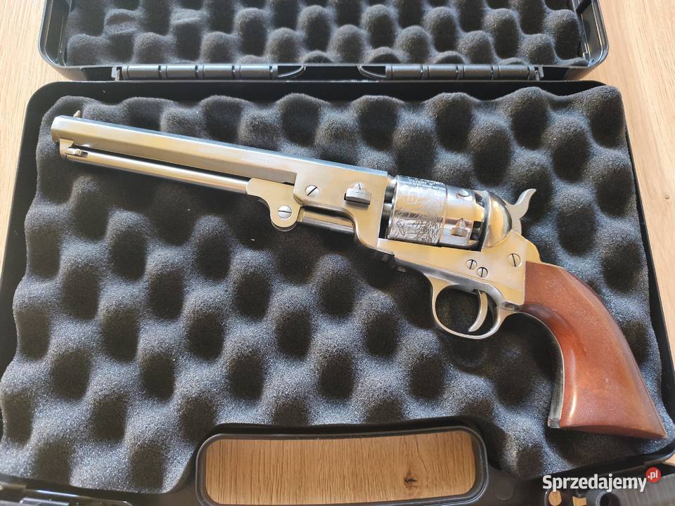 Rewolwer Colt Chojnice