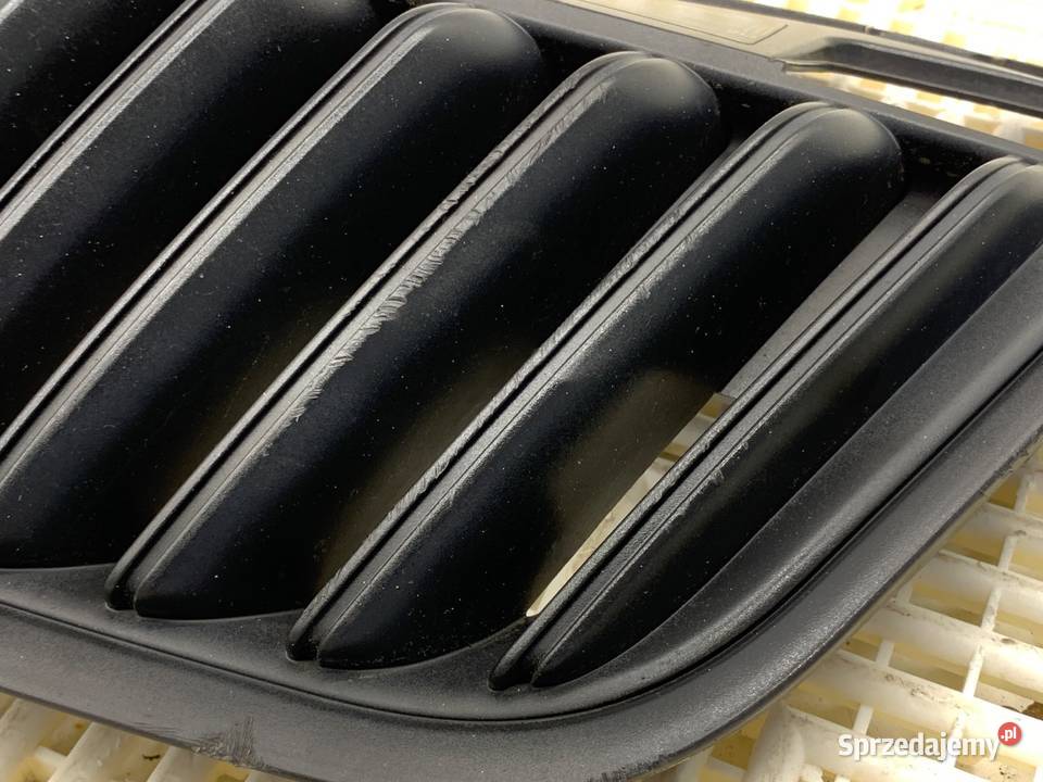 ATRAPA GRILL SKODA FABIA II 0614 5J0853668B osobowe Części samochodowe sprzedam