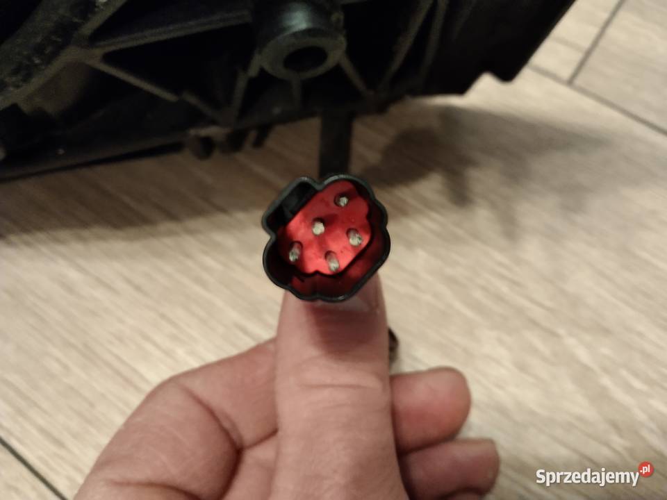 KOMPLET LUSTEREK ELEKTRYCZNYCH LEWE PRAWE FORD Elbląg