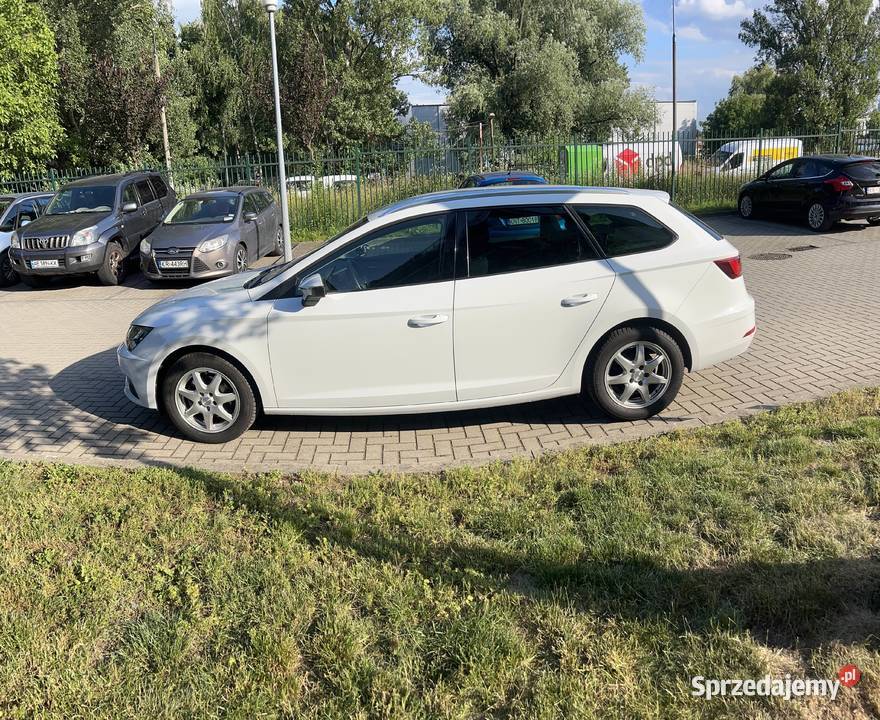 Seat Leon ST 16TDI 115 2018r z Szwajcarii relingi dachowe