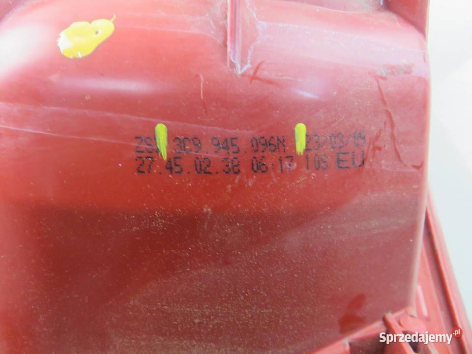 LAMPA PRAWA TYLNA VW PASSAT B6 Variant