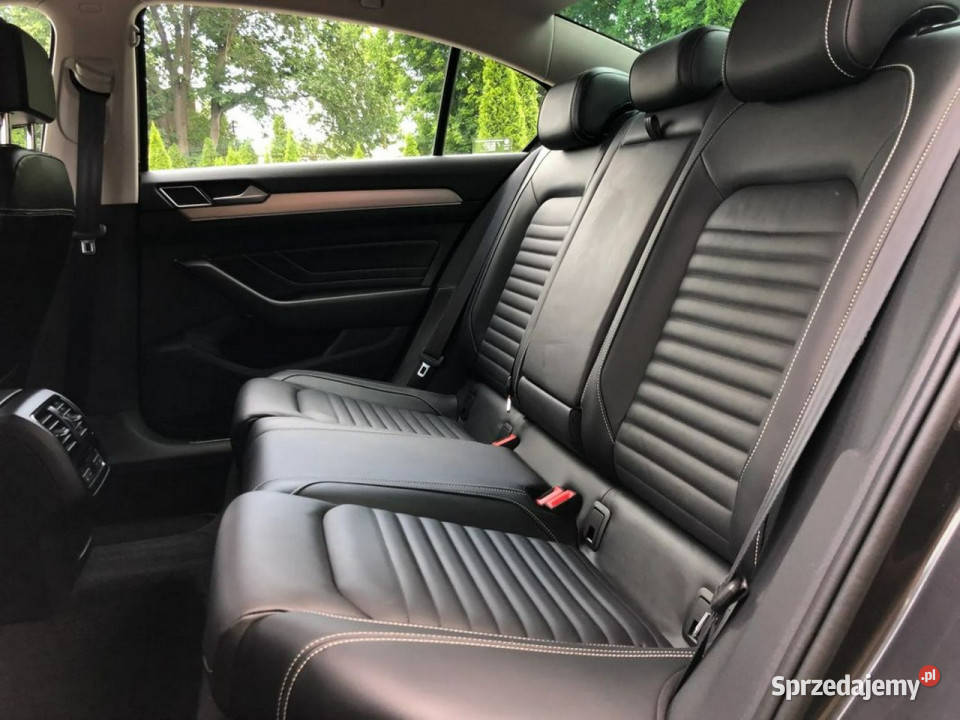 Volkswagen Passat LIFT 2019r 20 TSI 272 4motion światła LED wielkopolskie