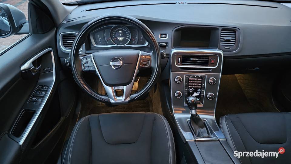 Volvo V60 2014r 20D 136 5 cyl z Włoch Opłacony Zarszyn
