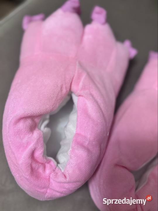 różowe pluszowe kapcie w kształcie łap z Żary