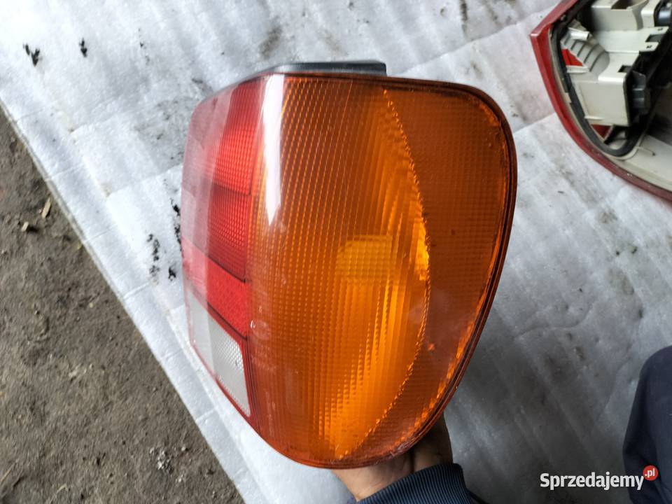 VW POLO 6N LAMPA TYŁ PRAWA lubelskie Kamień-Kolonia