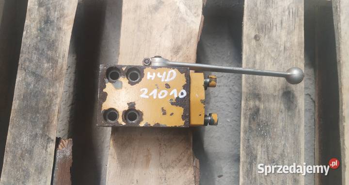 1 WYJŚCIE KOSTKA ZAWÓR ZAMEK HYDRAULICZNY HYD Części do maszyn budowlanych Kielce sprzedam