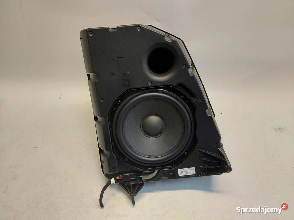 TESLA MODEL Y 2024r WZMACNIACZ GŁOŚNIKI ZESTAW