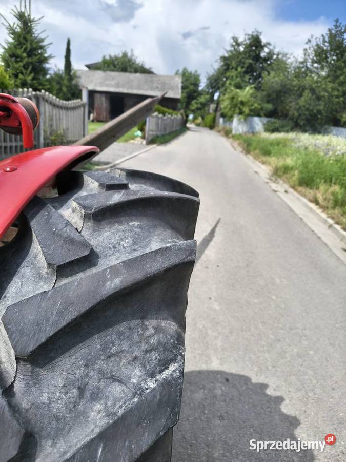 MF Ciągnik rolniczy SADOWNICZY Massey Ferguson Żółkiewka-Osada