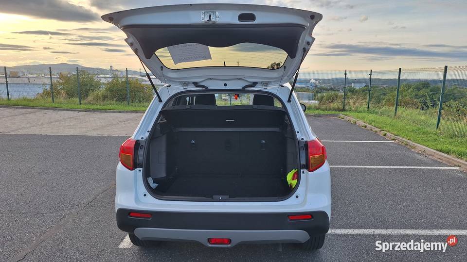 Sprzedam Suzuki Vitara 16 Premium 4WD 120 2018 r