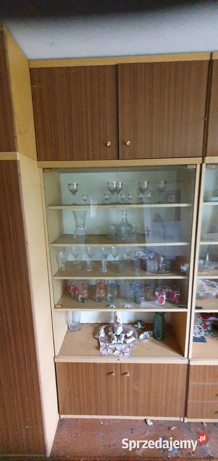 Meblościanka pokojowa PRL Stubno