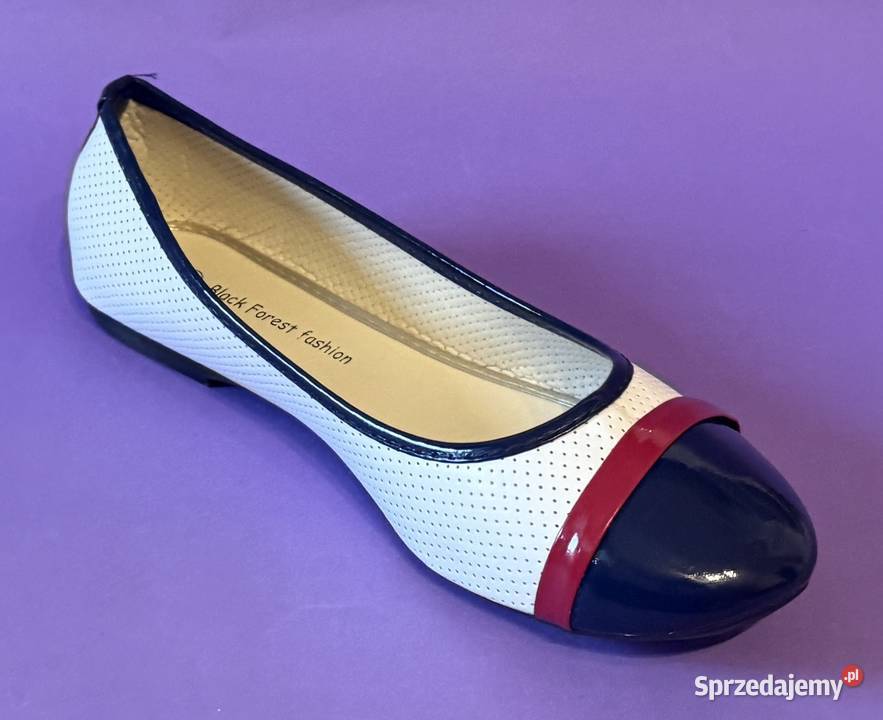 Białe baleriny z granatowym czubkiem rozmiar 38 Żyrardów