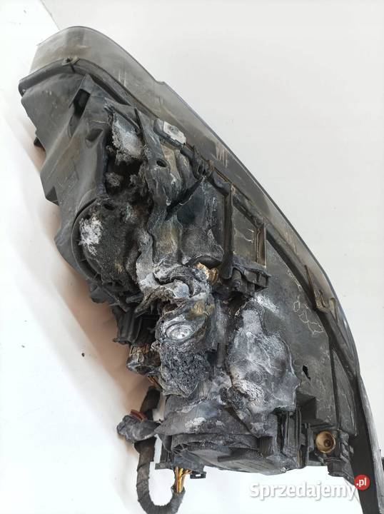 LAMPA PRZÓD PRAWA XENON EU USZKODZONA Bmw X5 II świętokrzyskie sprzedam