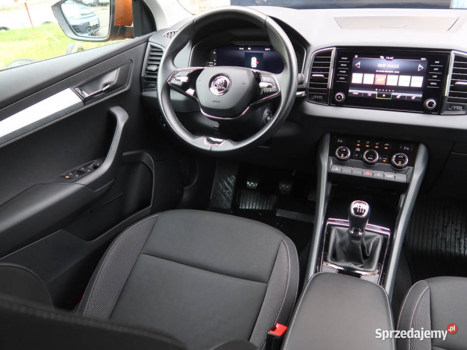 Skoda Karoq 15 TSI relingi dachowe Katowice