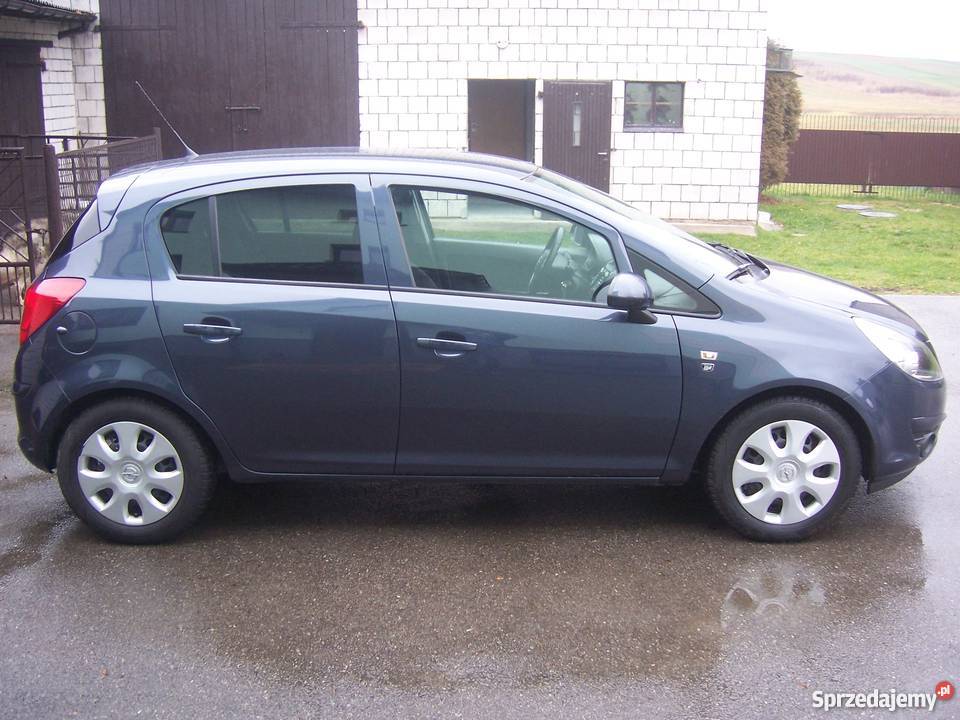 Opel Corsa Limitowana wersja 111 Śliczna Z kupiony w polskim salonie
