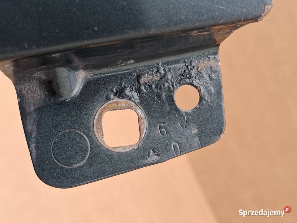 MERCEDES BKLASA W245 BŁOTNIK PRAWY PRZÓD Bieleń