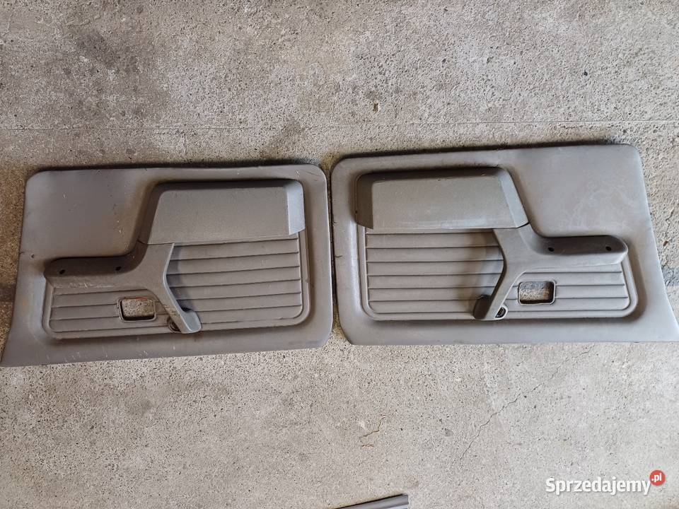 Bmw E30 tapicerki boczki drzwi szare przednie