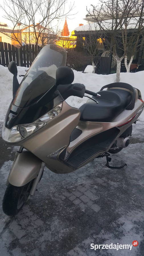 Piaggio x8 125 18km Rudnik nad Sanem