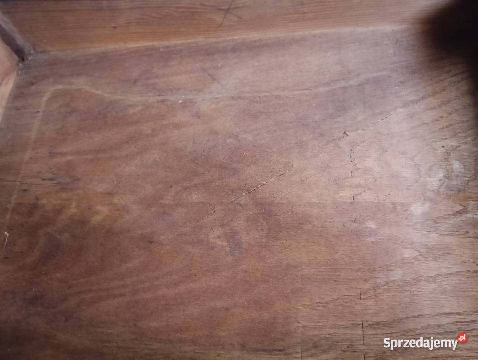 Stylowy stary stolik Radomsko