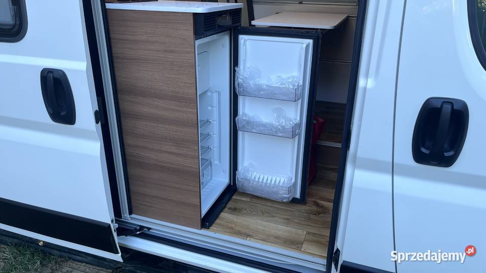 Wynajem Campervana mazowieckie Warszawa wynajem auta