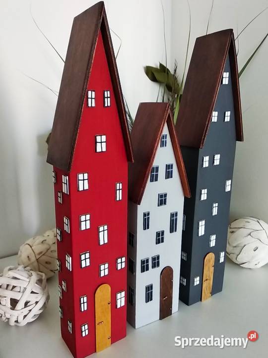 Domki dekoracyjne z wysokimi dachami Wrocław