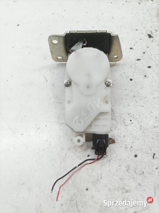 ZAMEK KLAPY BAGAŻNIKA Mitsubishi Outlander II Rok produkcji 2009