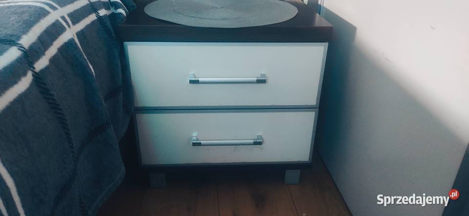 łóżko do sypialni plus komody z szufladami Łóżka Katowice sprzedam