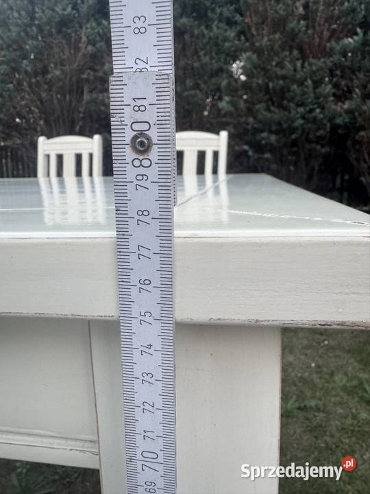 Stół kuchenny z krzesłami