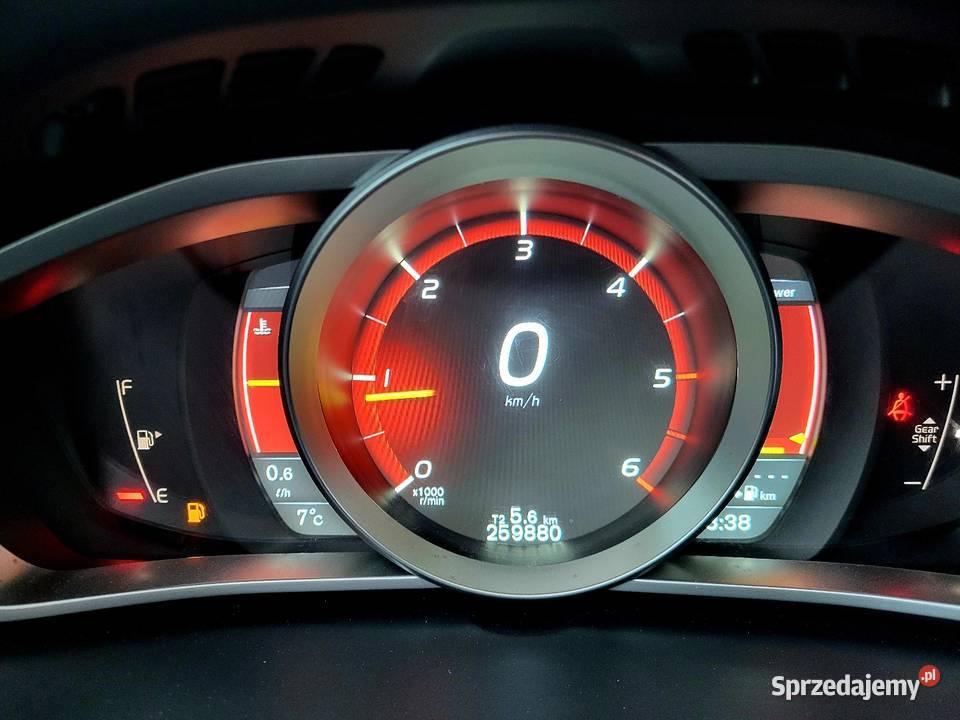 Volvo V40 20 diesel 190 2014 Gliwice