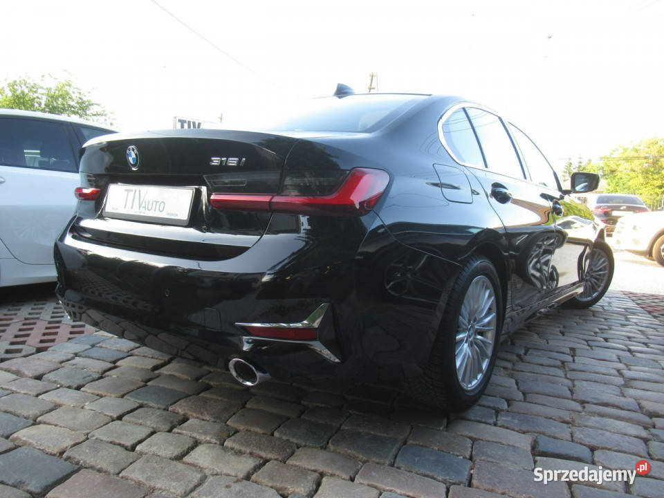 BMW 318 BEZWYPADKOWY NAVI El klapa Ambient Salon elektryczne lusterka Warszawa