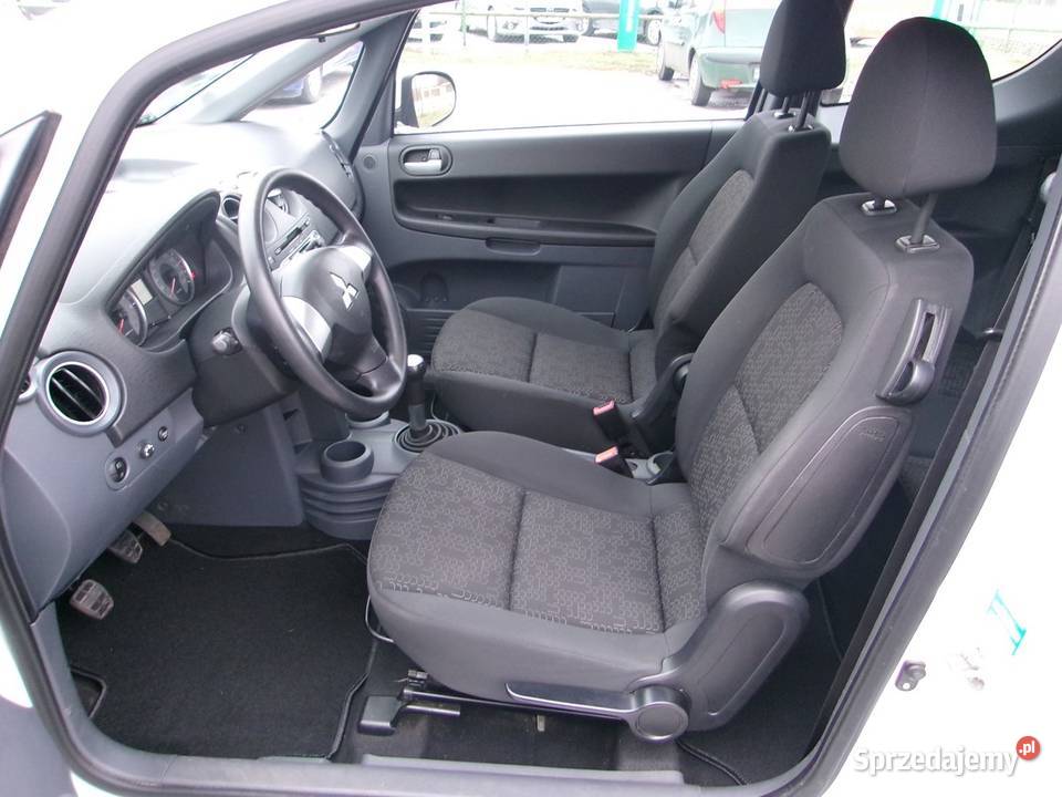 Mitsubishi Colt 11 Klima Podgrzewane fotele elektryczne szyby Dolna Grupa