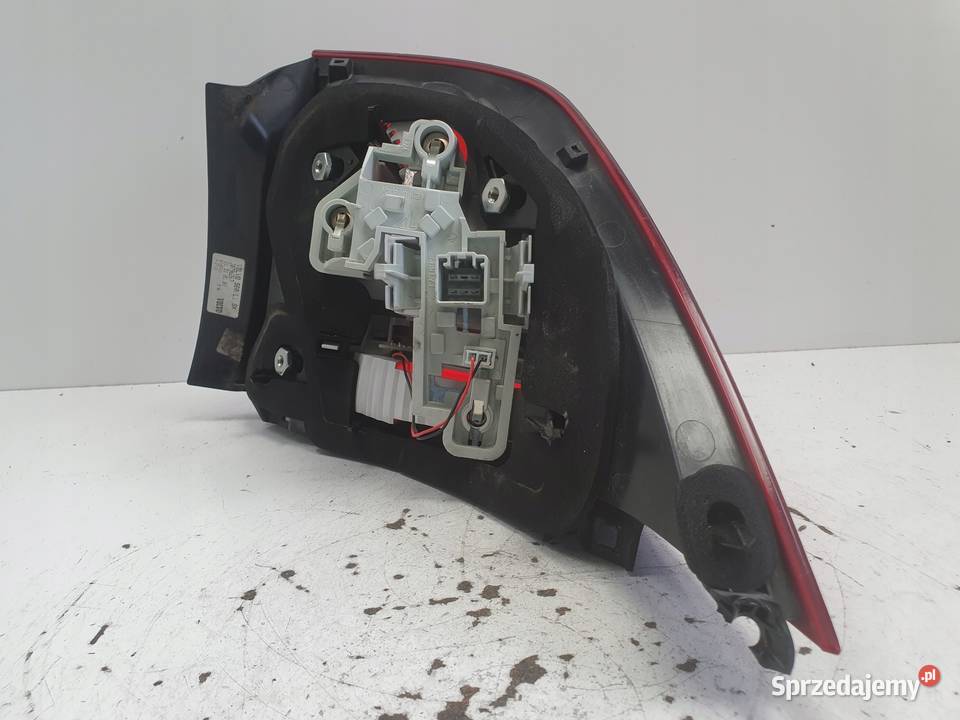 Volvo S60 II 1013r TYLNIA TYLNA LAMPA LEWA lewy Janów