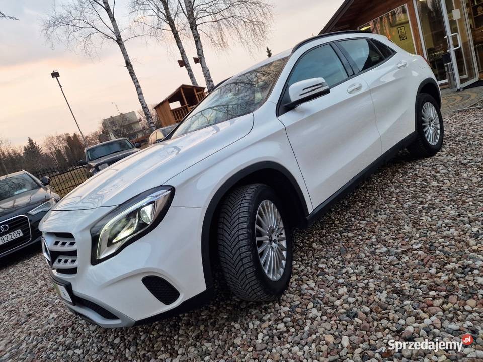Mercedes GLA180 Salonowy Serwisowany Pełna elektrochrom. lusterko wst. Białystok