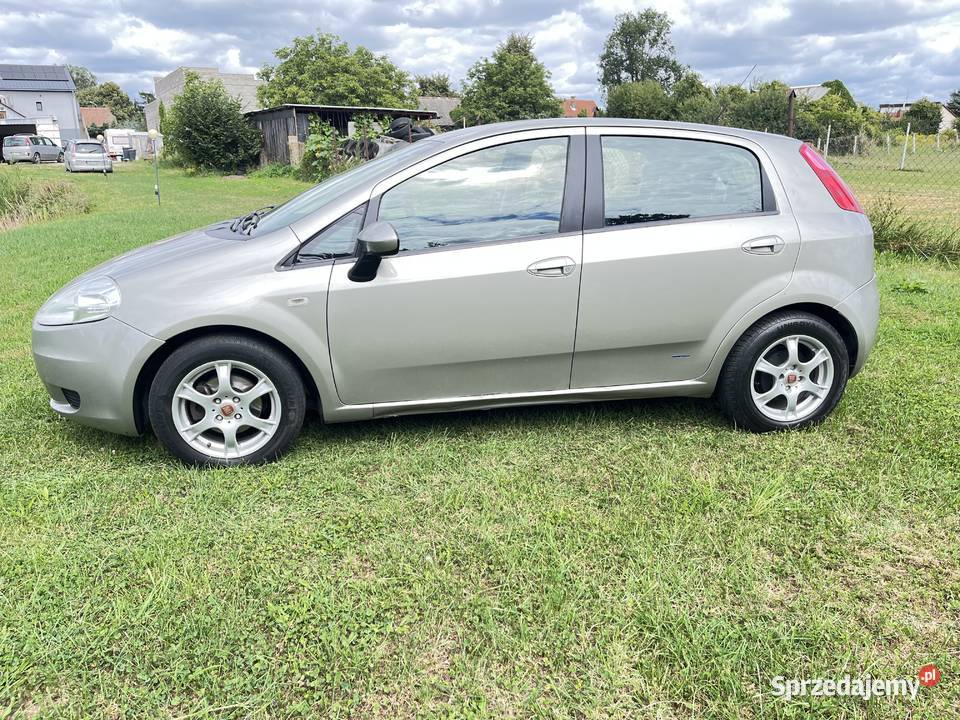 Fiat Grande Punto 14benzyna 94 Klimatyzacja 2kpl lakier metallic Rogoźno