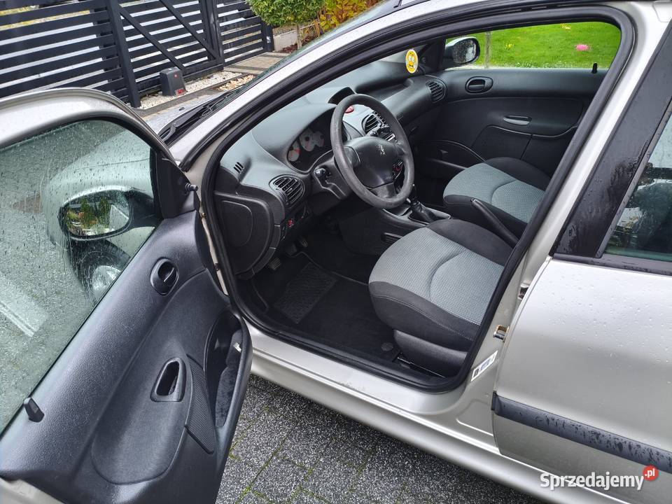 Peugeot 206 14 benzyna KFW 75 2005 przebieg Bolesławiec