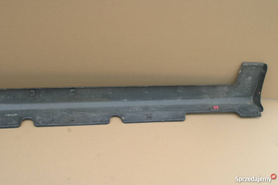 HYUNDAI I30 I KOMBI 0712 LISTWA PROGOWA NAKŁADKA Bieleń