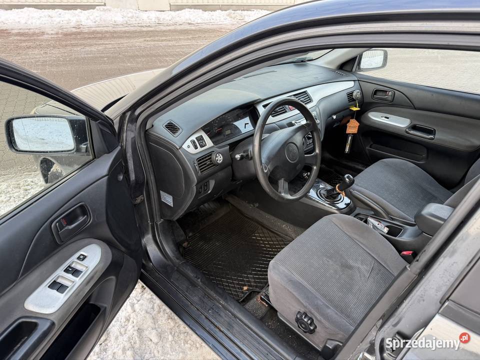 Mitsubishi lancer salon Polska 16 benzyna jeden Warszawa sprzedam