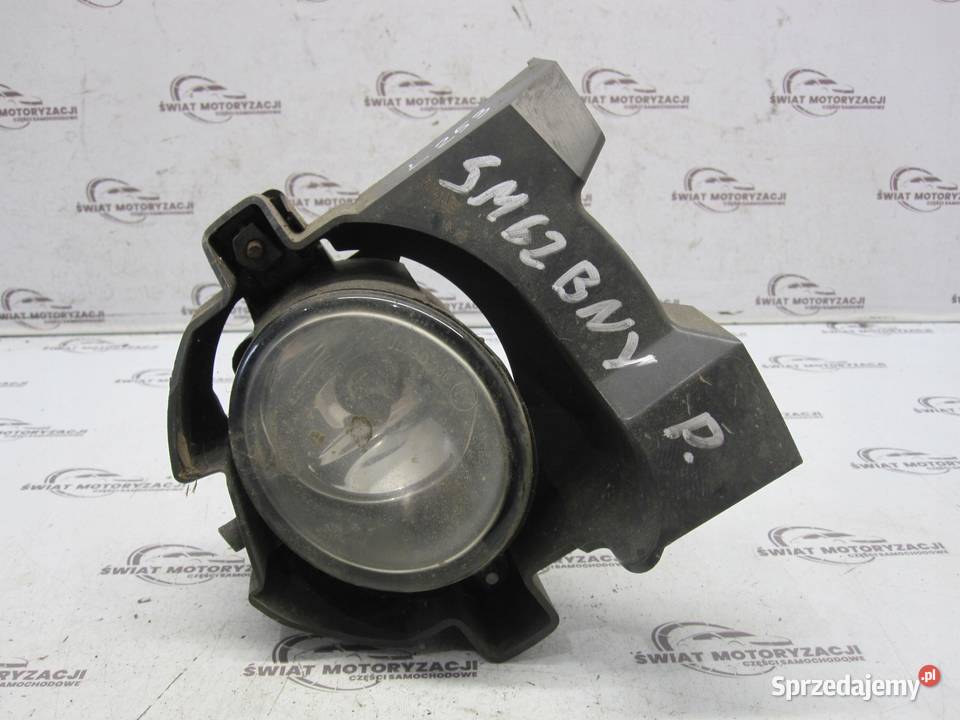 NISSAN QASHQAI halogen prawy 261508992A