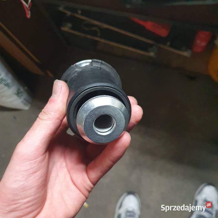 Tuleje wahaczy przednich Mercedes w140 TOPRAN