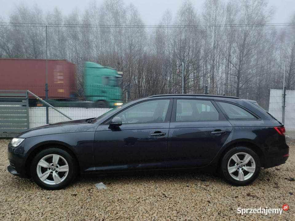 Audi A4 Avant audi a4 20 B9 2015