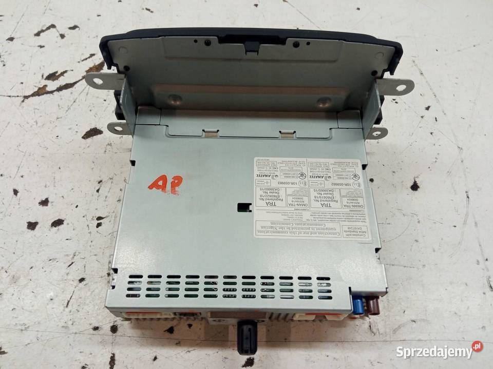 RADIO FABRYCZNE NAWIGACJA 281150257R Dacia