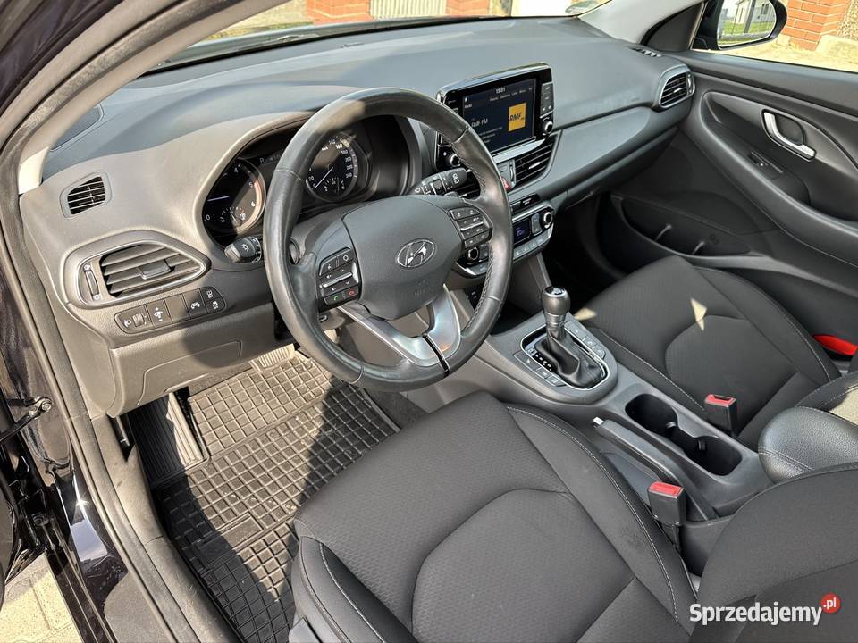 Hyundai i30 16 Crdi kamera Led nieuszkodzony Wieluń