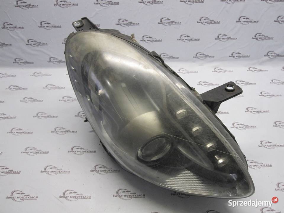 GIULIETTA 11r lampa prawy przód LED 46602748 Lampy przednie