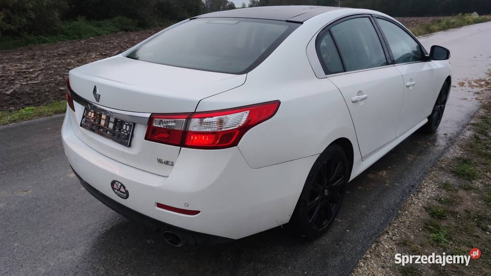 Części Renault Latitude TEQXA 30 dCi V9X zderzak osobowe