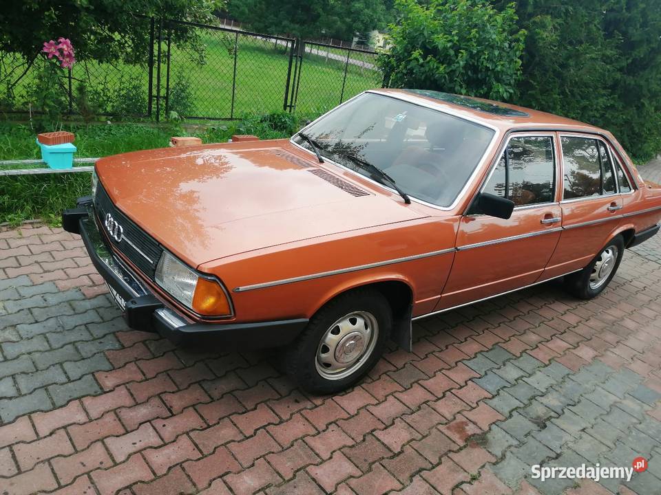 Fabrycznie Audi 100 C2 1977 5E mazowieckie Piotrkówek