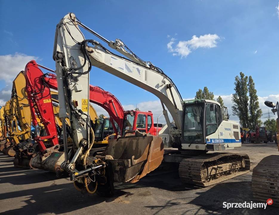 Koparka gąsienicowa Volvo EC 220 E 2015 świętokrzyskie Jeziorko sprzedam